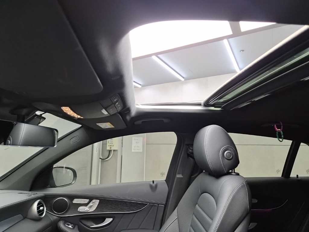 벤츠 GLC 클래스 GLC클래스 X253 GLC 300 4MATIC 쿠페 이미지 15