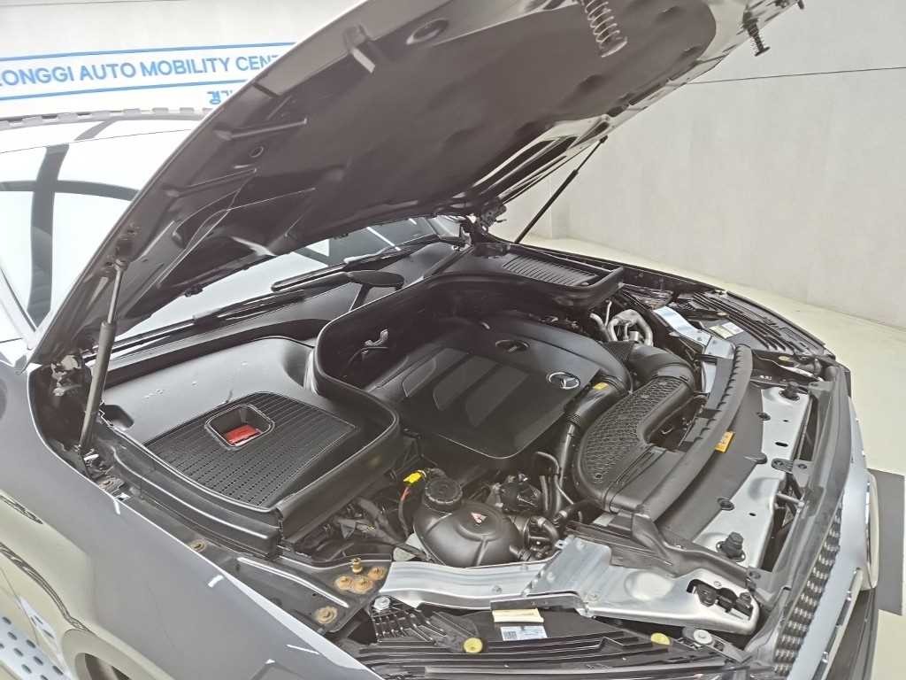 벤츠 GLC 클래스 GLC클래스 X253 GLC 300 4MATIC 쿠페 이미지 17