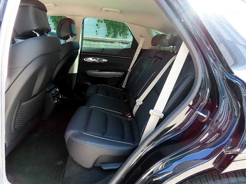 제네시스 GV70 일렉트리파이드 GV70 e-AWD 이미지 6