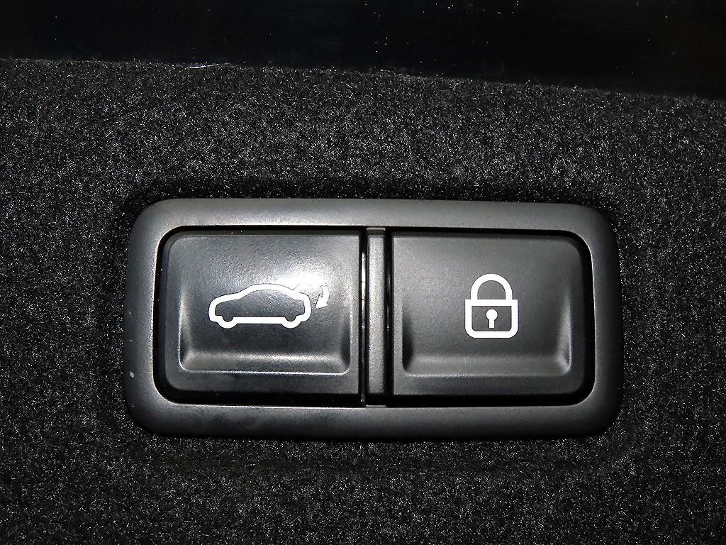 기아 K9 더 뉴 K9 2세대 3.8 GDI AWD 마스터즈 이미지 16