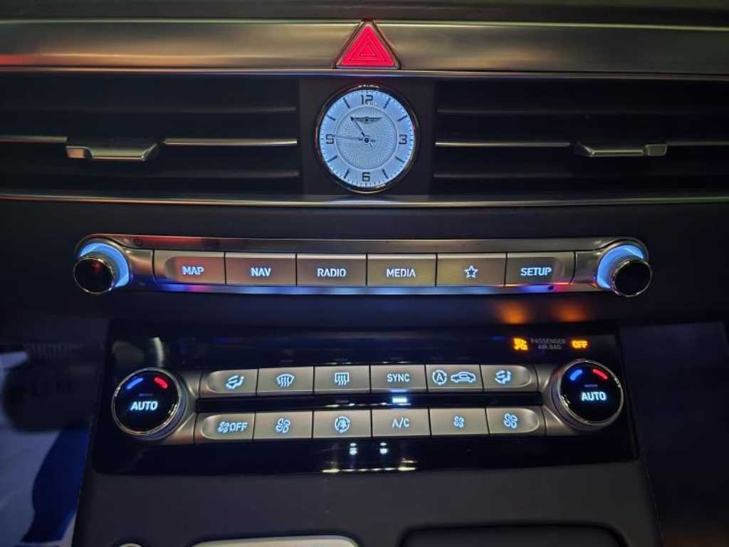 제네시스 G90 3.8 GDI AWD 프리미엄 럭셔리 이미지 14