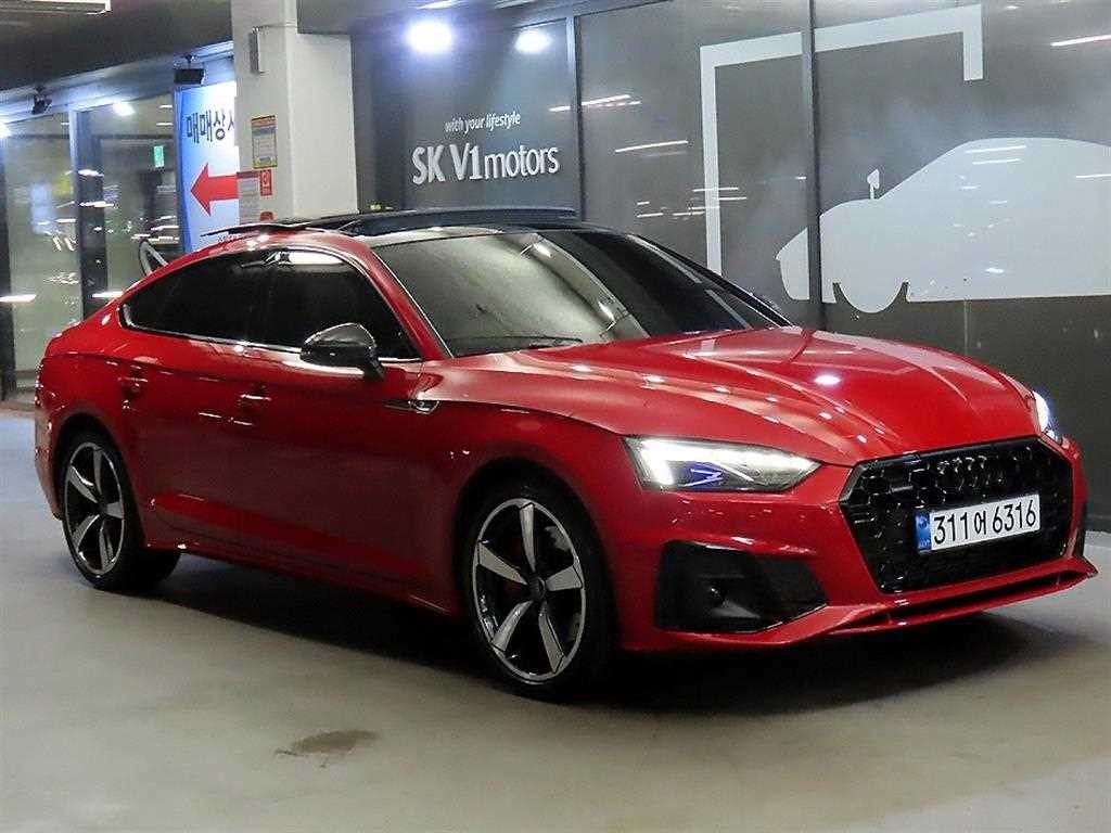 아우디 A5 A5 (F5) 45 TFSI 콰트로 스포트백 이미지 1