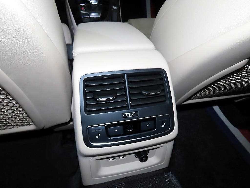 아우디 A5 A5 (F5) 45 TFSI 콰트로 스포트백 이미지 15
