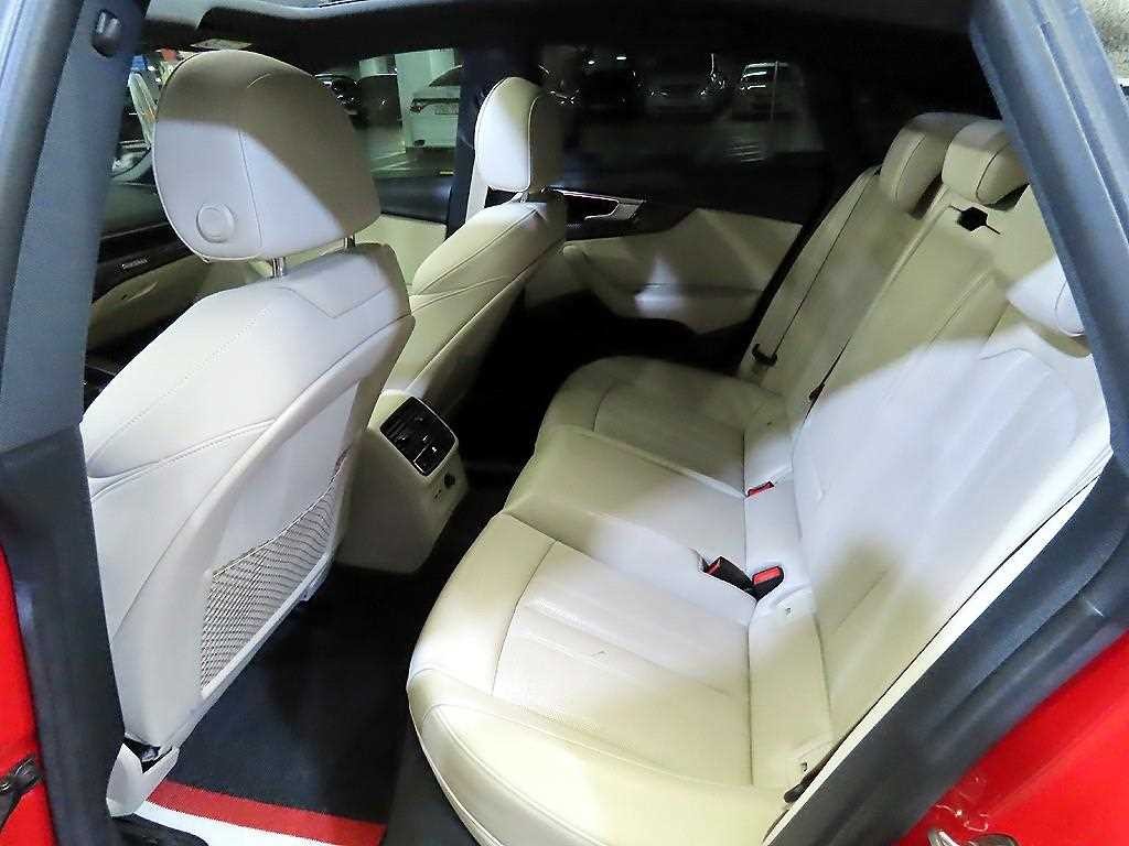 아우디 A5 A5 (F5) 45 TFSI 콰트로 스포트백 이미지 7