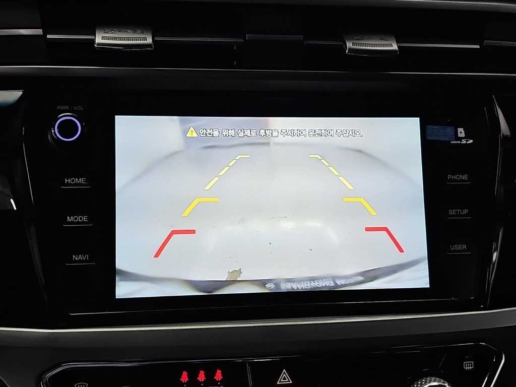 KG모빌리티(쌍용) 코란도 뷰티풀코란도 2WD 가솔린 1.5 C5 플러스 이미지 15