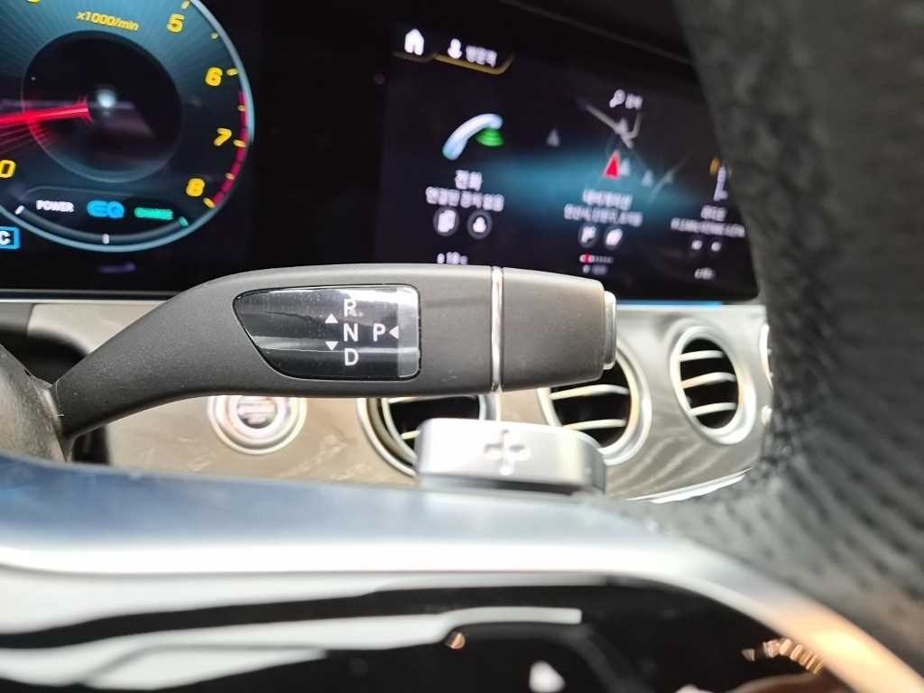 벤츠 E 클래스 E-클래스 W213 E350 4MATIC AMG LINE 이미지 10