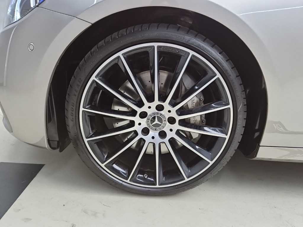 벤츠 E 클래스 E-클래스 W213 E350 4MATIC AMG LINE 이미지 17