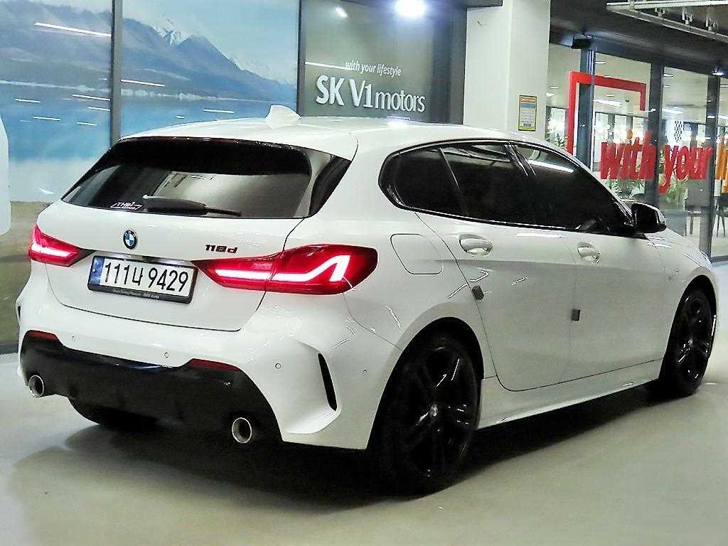 BMW 1시리즈 1시리즈 (F40) 118d M 스포츠 이미지 4
