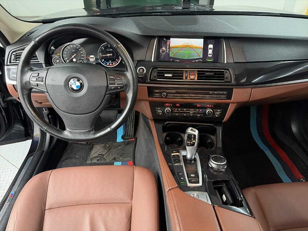 BMW 5시리즈 5시리즈 (F10) 520d M 에어로다이나믹 이미지 7