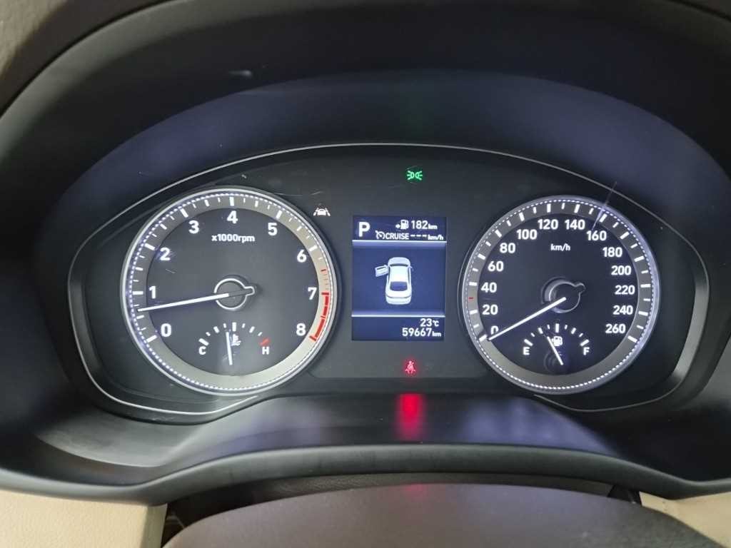 현대 그랜저 그랜저 IG 2.4 GDI 프리미엄 기본형 이미지 8