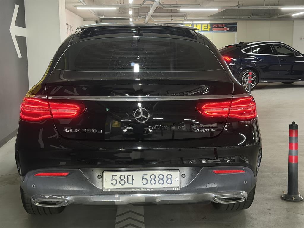 벤츠 GLE 클래스 GLE 클래스 W166 GLE 350 d 4MATIC 쿠페 이미지 19