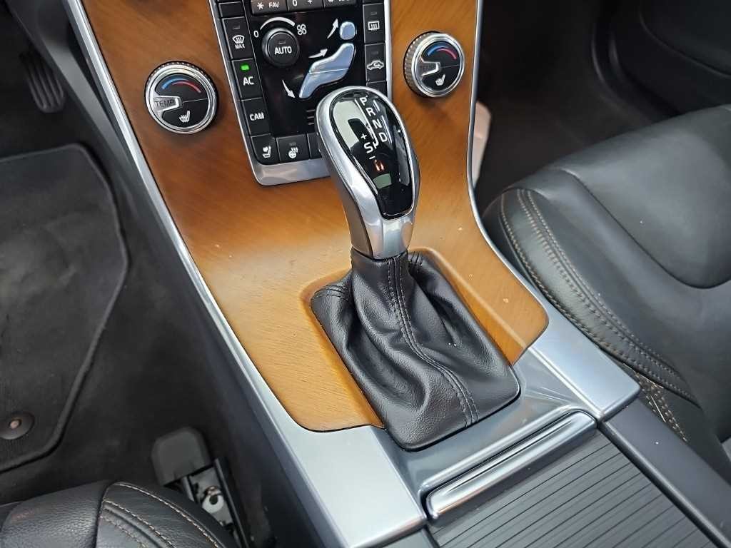 볼보 V60 V60 크로스컨트리 2.0 D4 섬멈 이미지 14