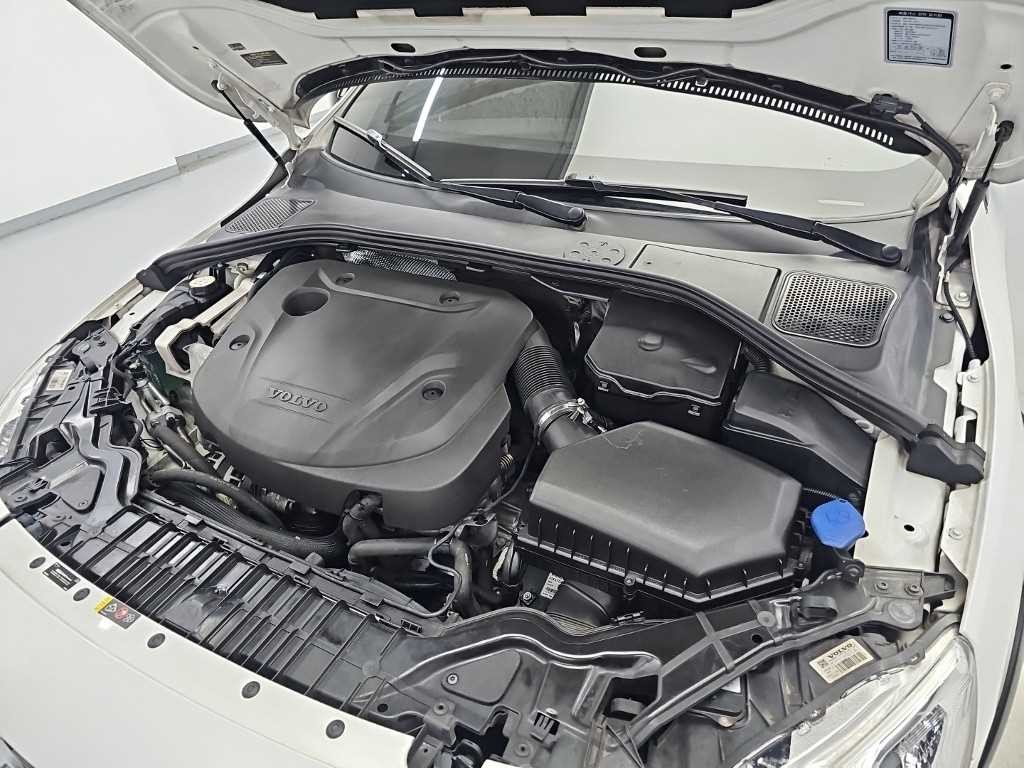 볼보 V60 V60 크로스컨트리 2.0 D4 섬멈 이미지 5