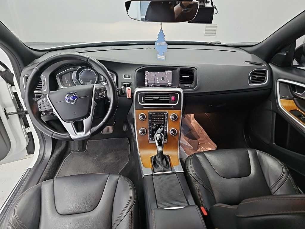 볼보 V60 V60 크로스컨트리 2.0 D4 섬멈 이미지 7