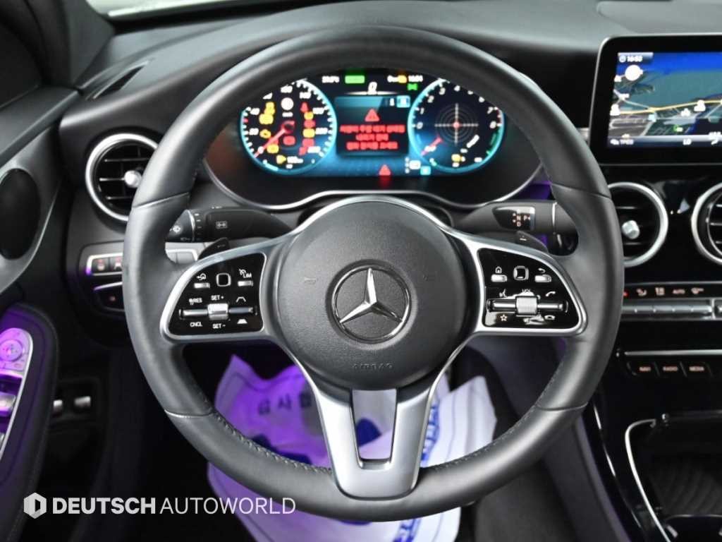 벤츠 C 클래스 C클래스 W205 C300e 4MATIC AMG Line 이미지 13