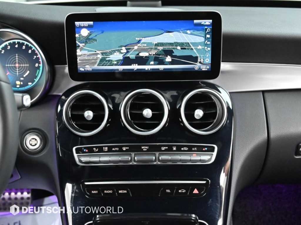 벤츠 C 클래스 C클래스 W205 C300e 4MATIC AMG Line 이미지 14