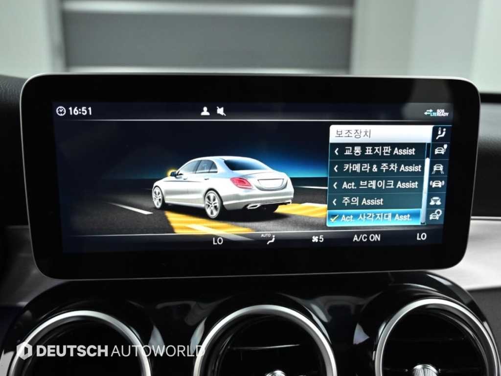 벤츠 C 클래스 C클래스 W205 C300e 4MATIC AMG Line 이미지 16