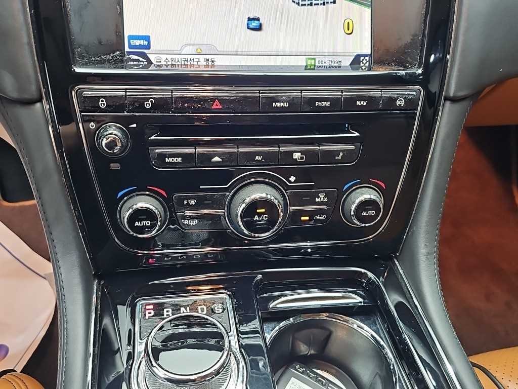 재규어 XJ XJ (X351) 3.0 SC AWD 포트폴리오 LWB 이미지 10