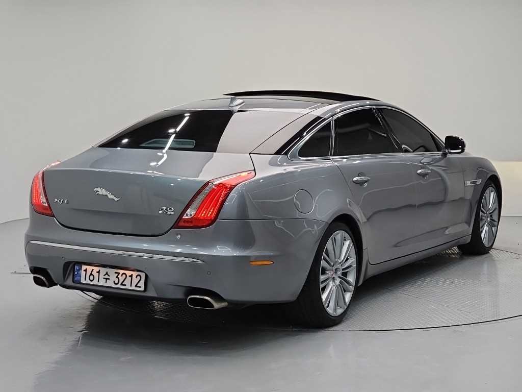 재규어 XJ XJ (X351) 3.0 SC AWD 포트폴리오 LWB 이미지 4