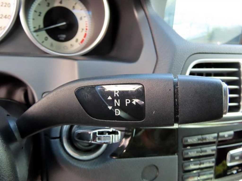 벤츠 E 클래스 E-클래스 W212 E200 카브리올레 이미지 14