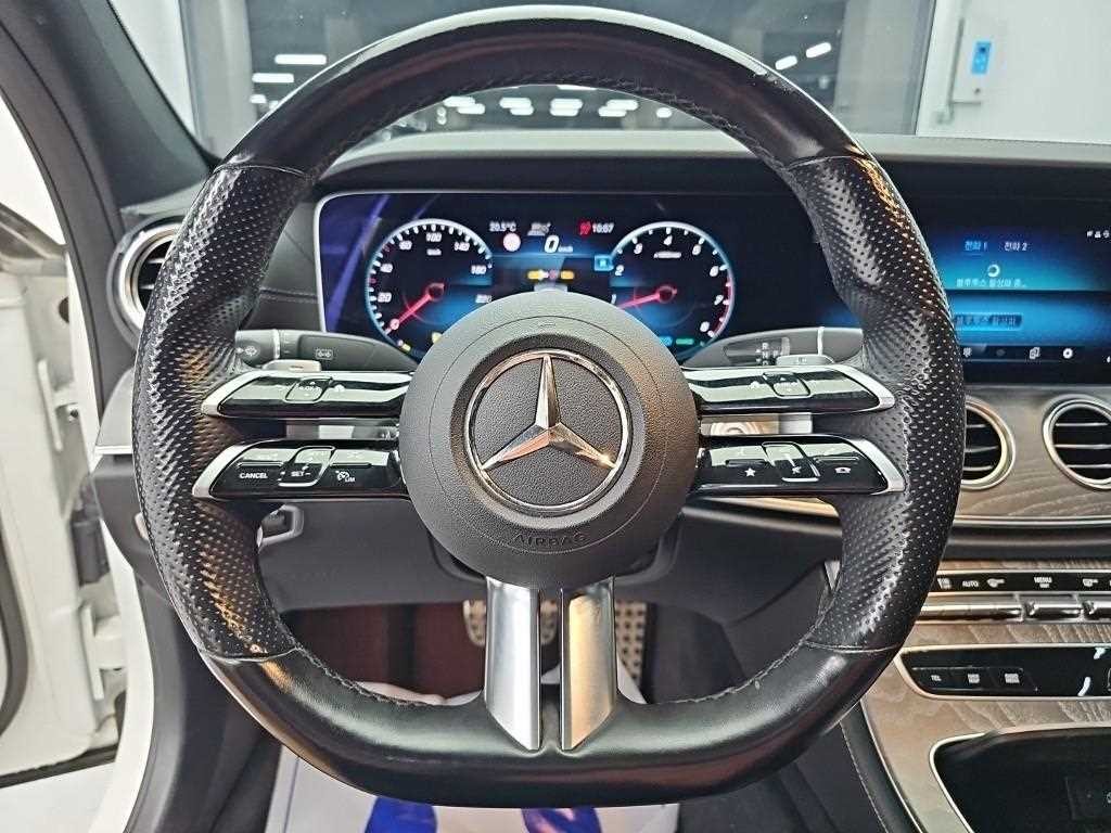 벤츠 E 클래스 E-클래스 W213 E350 4MATIC AMG LINE 이미지 9