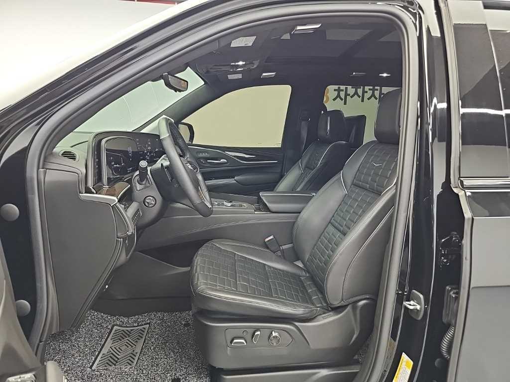 캐딜락 에스컬레이드 에스컬레이드 5세대 6.2 스포츠 플래티넘 이미지 11