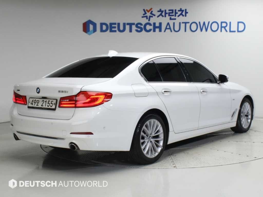 BMW 5시리즈 5시리즈 (G30) 530i xDrive 럭셔리 플러스 이미지 4