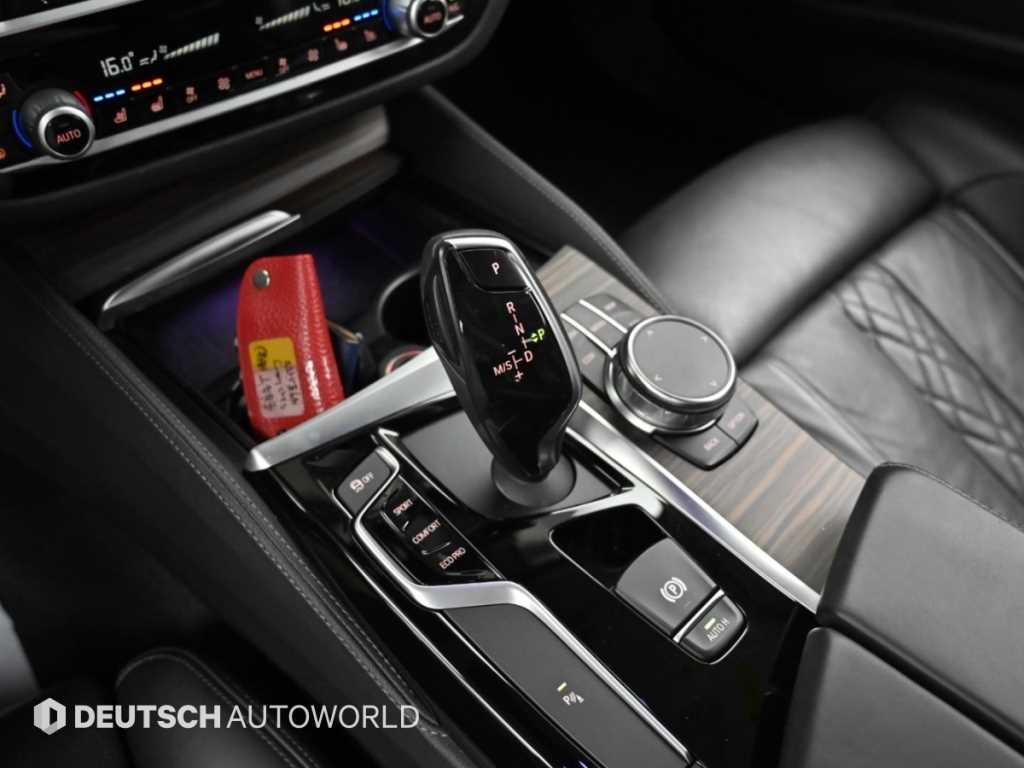BMW 5시리즈 5시리즈 (G30) 530i xDrive 럭셔리 플러스 이미지 9