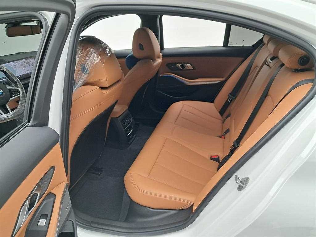 BMW 3시리즈 3시리즈 (G20) 320i 이미지 12
