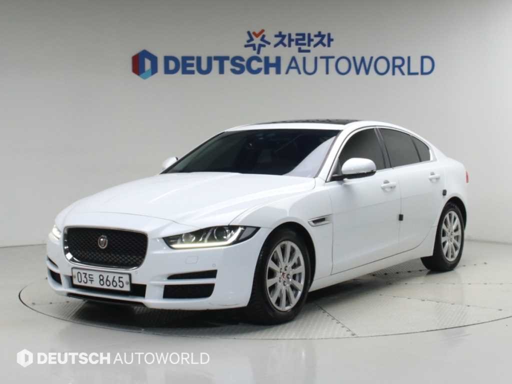 재규어 XE 2.0D 프레스티지 이미지 1