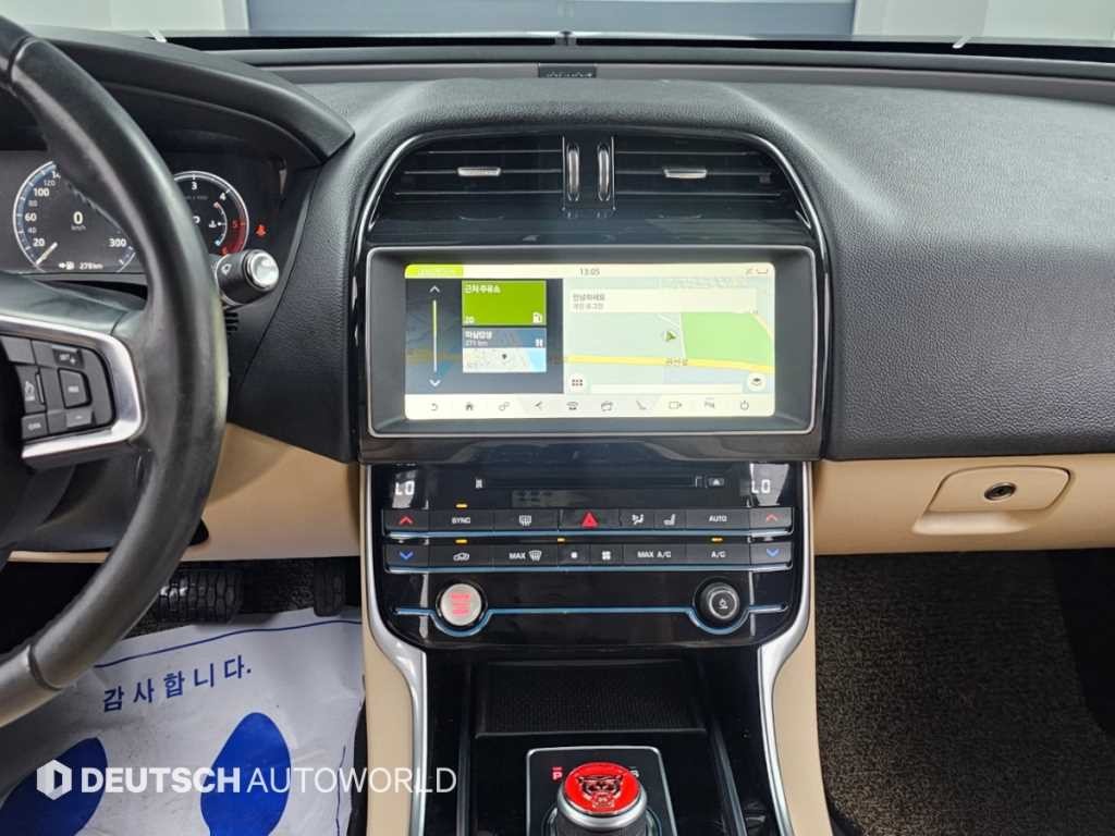 재규어 XE 2.0D 프레스티지 이미지 14