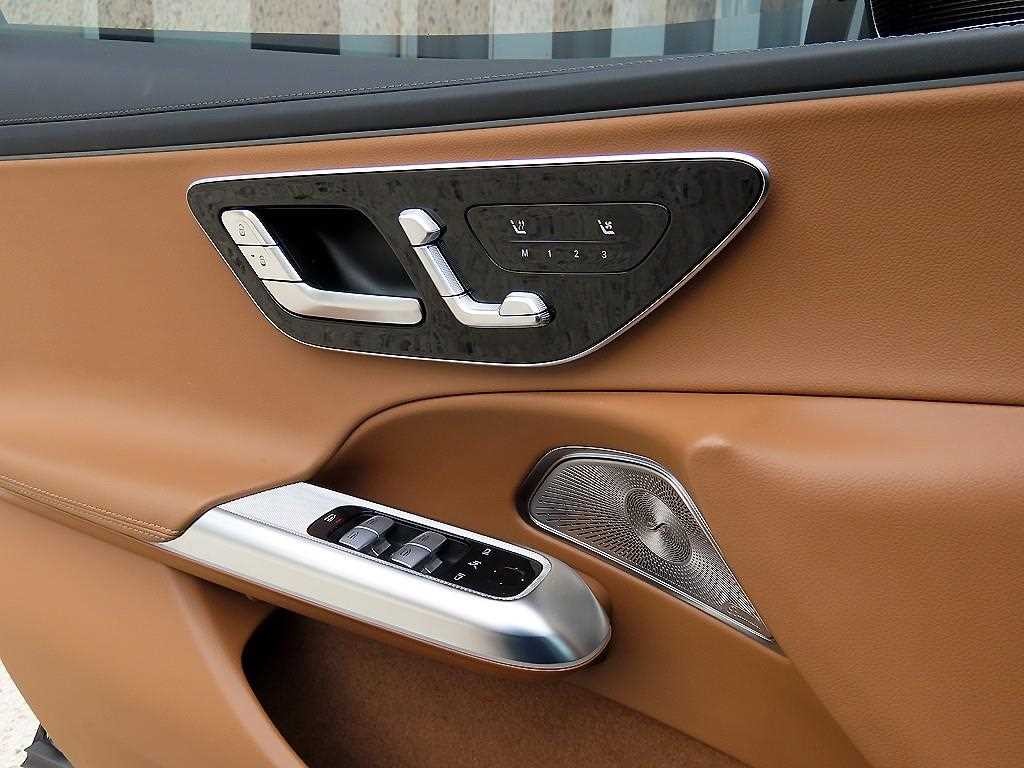 벤츠 E 클래스 E-클래스 W214 E300 4MATIC 익스클루시브 이미지 12