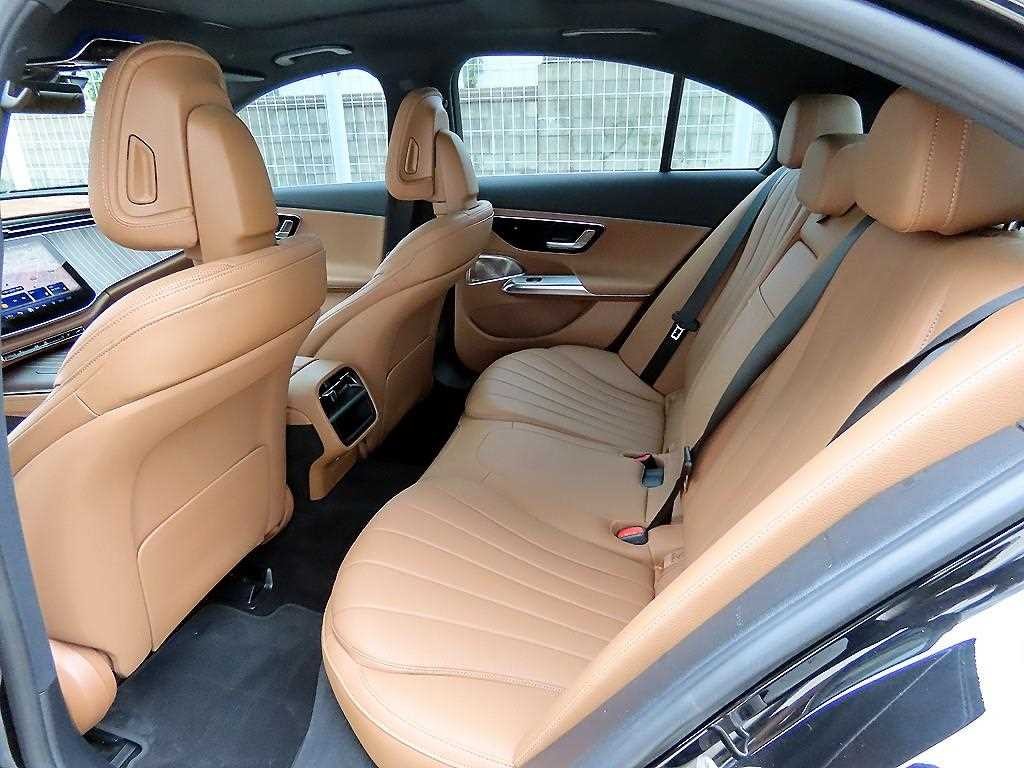 벤츠 E 클래스 E-클래스 W214 E300 4MATIC 익스클루시브 이미지 6