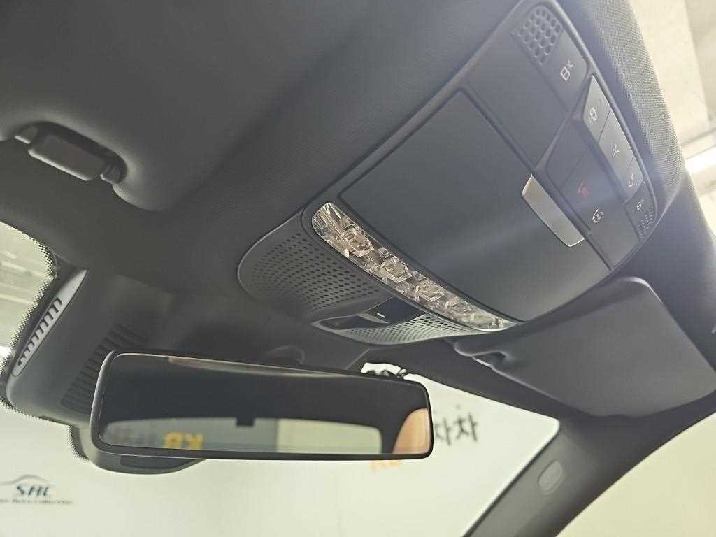벤츠 E 클래스 E-클래스 W213 E63 AMG 4MATIC+ 이미지 12