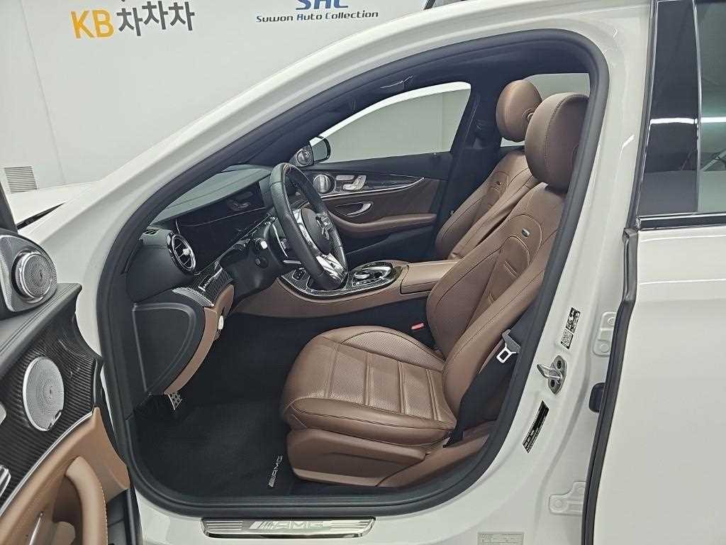 벤츠 E 클래스 E-클래스 W213 E63 AMG 4MATIC+ 이미지 14