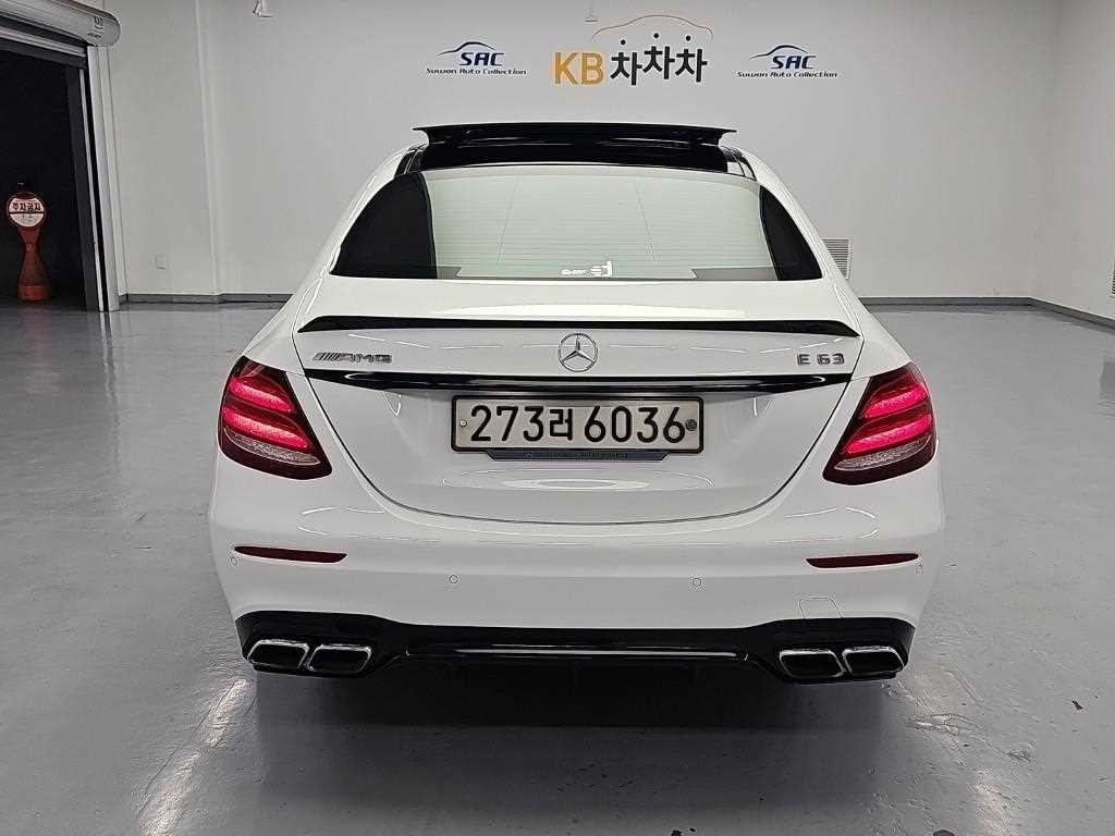 벤츠 E 클래스 E-클래스 W213 E63 AMG 4MATIC+ 이미지 4