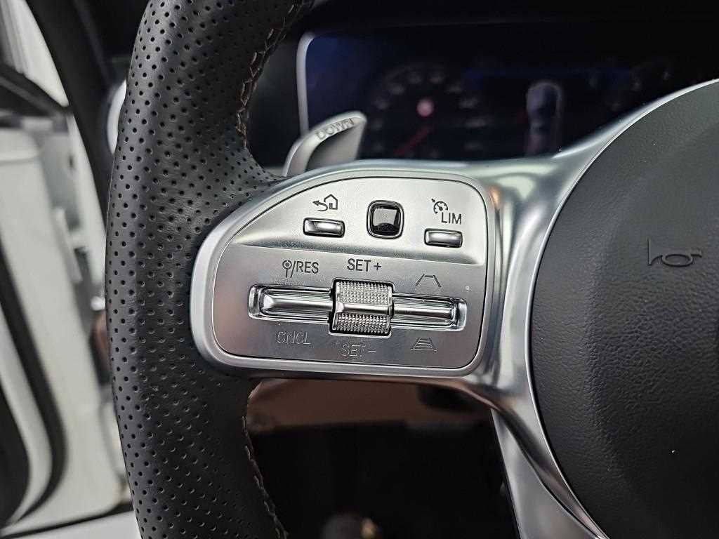 벤츠 E 클래스 E-클래스 W213 E63 AMG 4MATIC+ 이미지 7