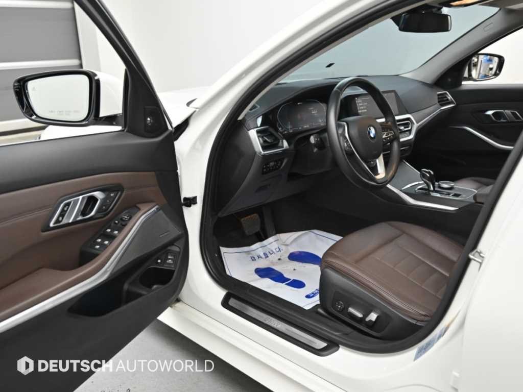 BMW 3시리즈 3시리즈 (G20) 330e 럭셔리 이미지 11