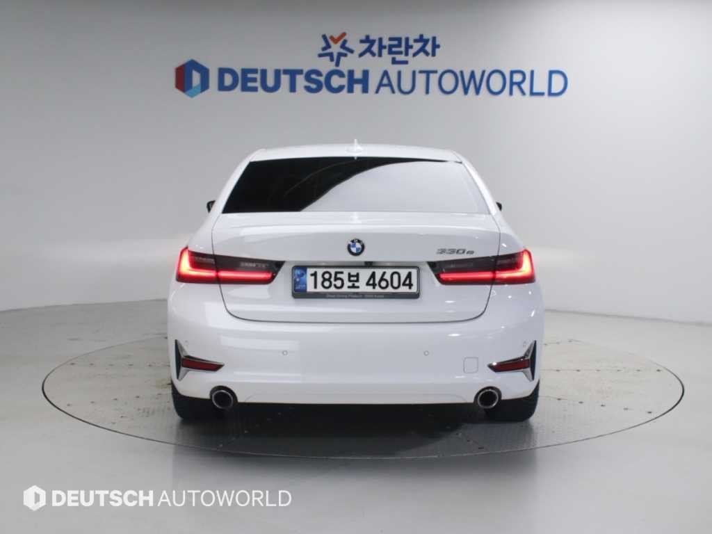 BMW 3시리즈 3시리즈 (G20) 330e 럭셔리 이미지 4