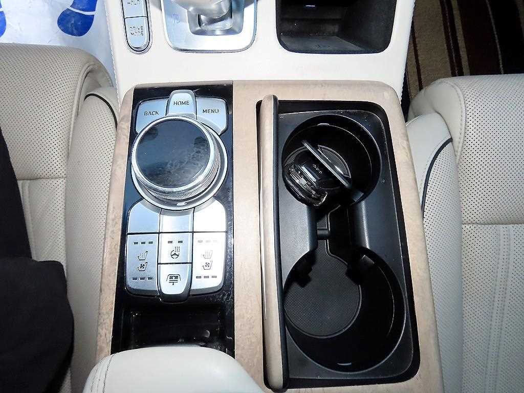 제네시스 G90 3.8 GDI AWD 프레스티지 이미지 12