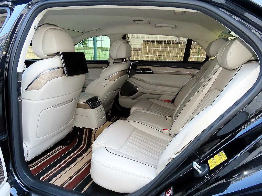제네시스 G90 3.8 GDI AWD 프레스티지 이미지 6