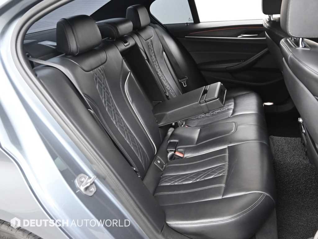 BMW 5시리즈 5시리즈 (G30) 530i xDrive M 스포츠 플러스 이미지 12