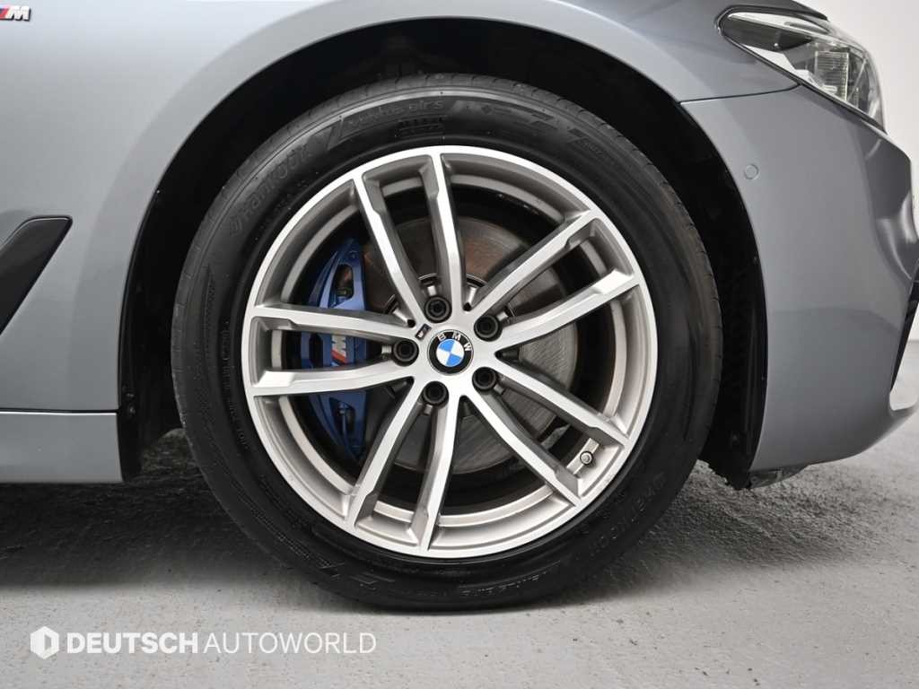 BMW 5시리즈 5시리즈 (G30) 530i xDrive M 스포츠 플러스 이미지 5
