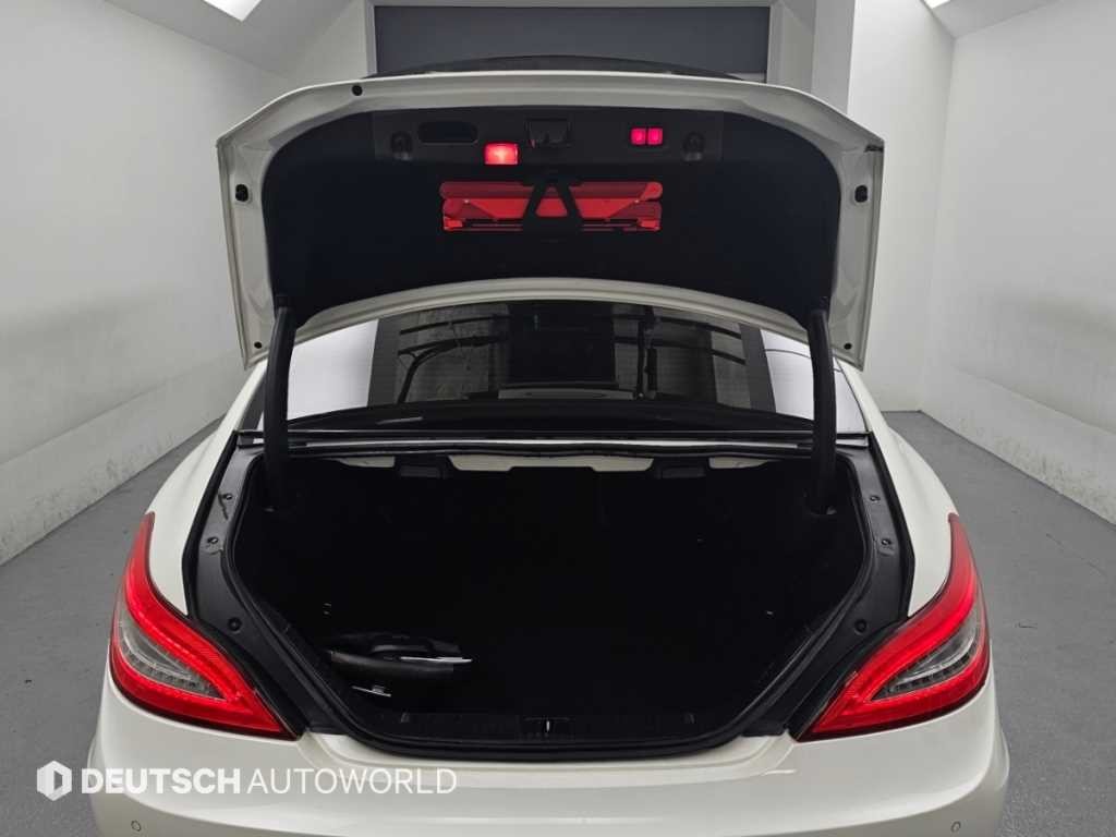 벤츠 CLS 클래스 CLS클래스 W218 CLS 63 AMG 4MATIC 이미지 19