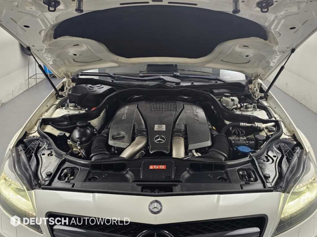 벤츠 CLS 클래스 CLS클래스 W218 CLS 63 AMG 4MATIC 이미지 6