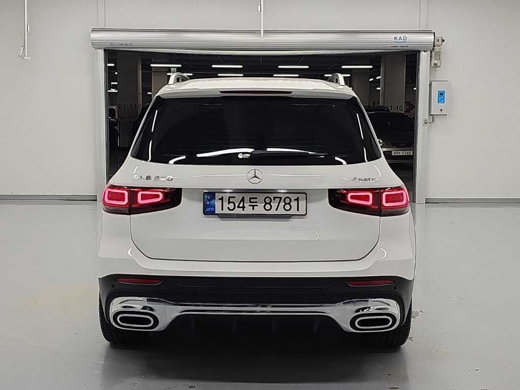 벤츠 GLB 클래스 GLB클래스 X247 GLB 250 4MATIC 이미지 3