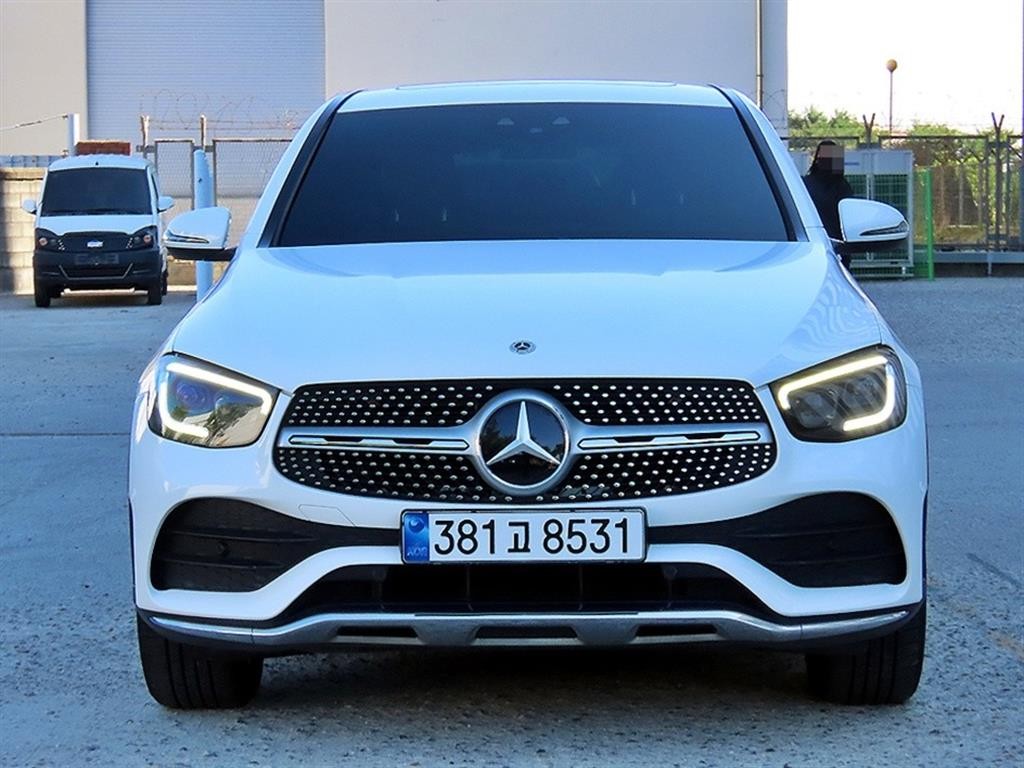 벤츠 GLC 클래스 GLC클래스 X253 GLC 300 4MATIC 프리미엄 쿠페 이미지 1