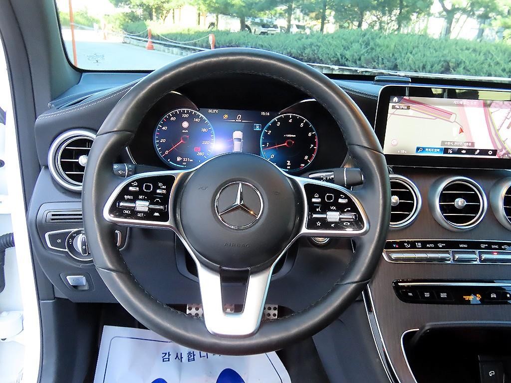 벤츠 GLC 클래스 GLC클래스 X253 GLC 300 4MATIC 프리미엄 쿠페 이미지 8