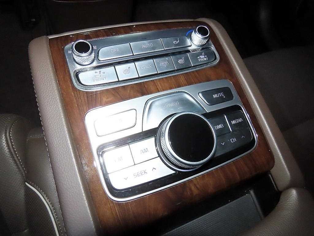 기아 K9 더 K9 3.8 GDI AWD 플래티넘Ⅱ 이미지 14