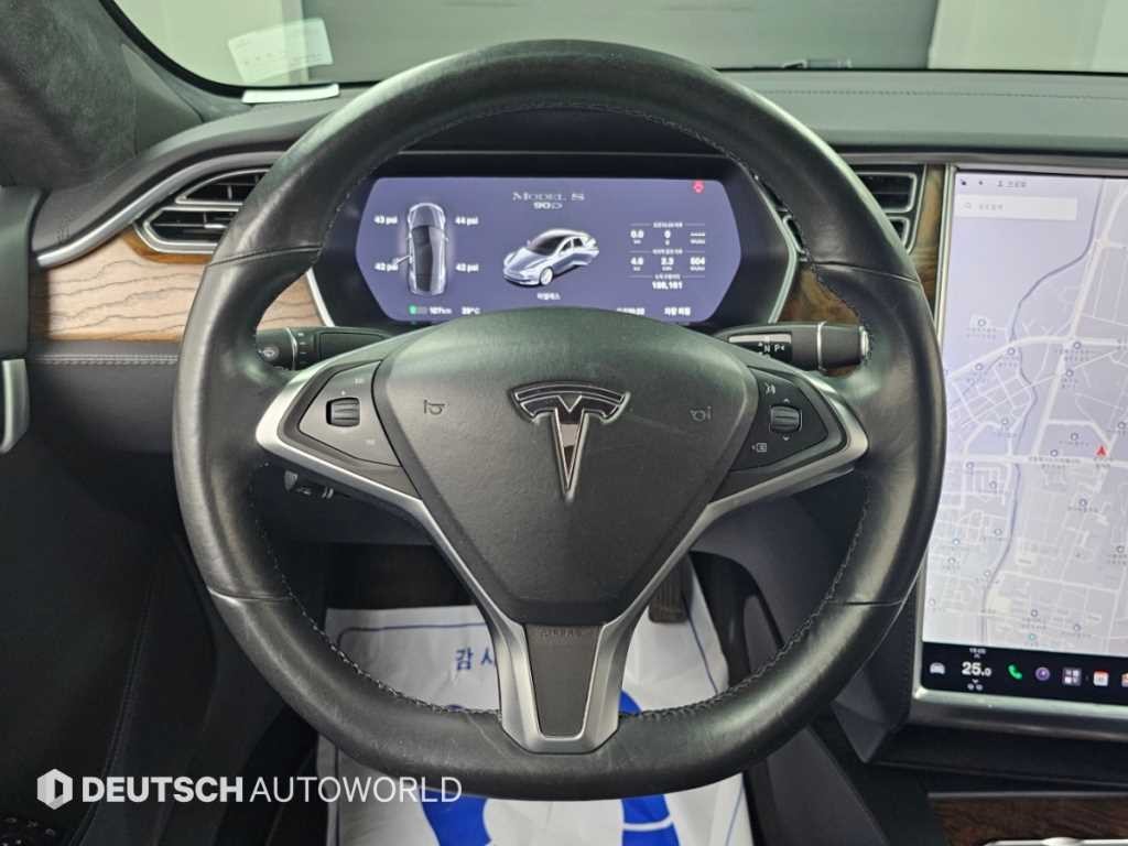 테슬라 모델 S 90D 이미지 13